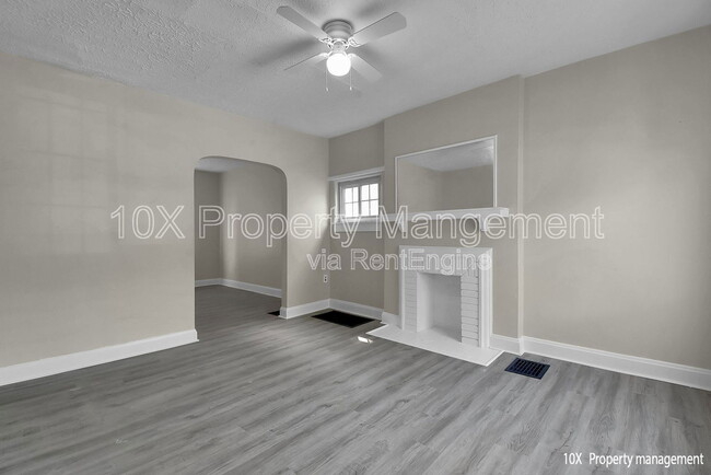 Building Photo - 532 S Terrace Ave