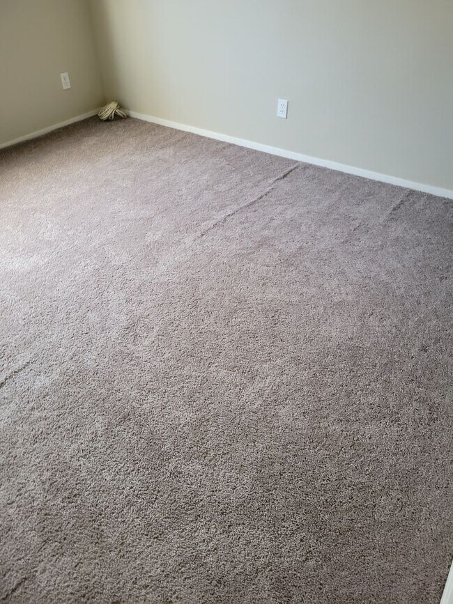 Building Photo - Beautiful SW home Annual Ridge