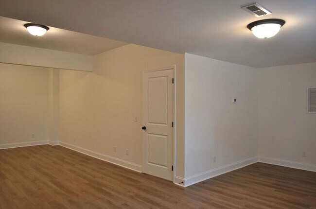 Building Photo - Rental in Ooltewah - 3 Bedrooms + Finished Basement