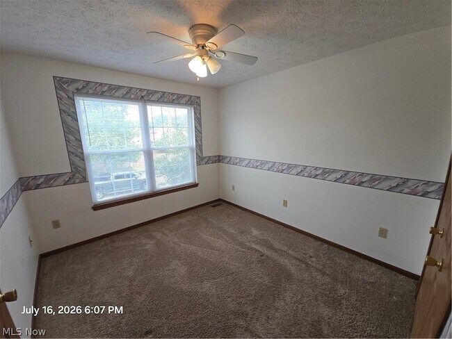 Building Photo - 6400 Monroe Ln