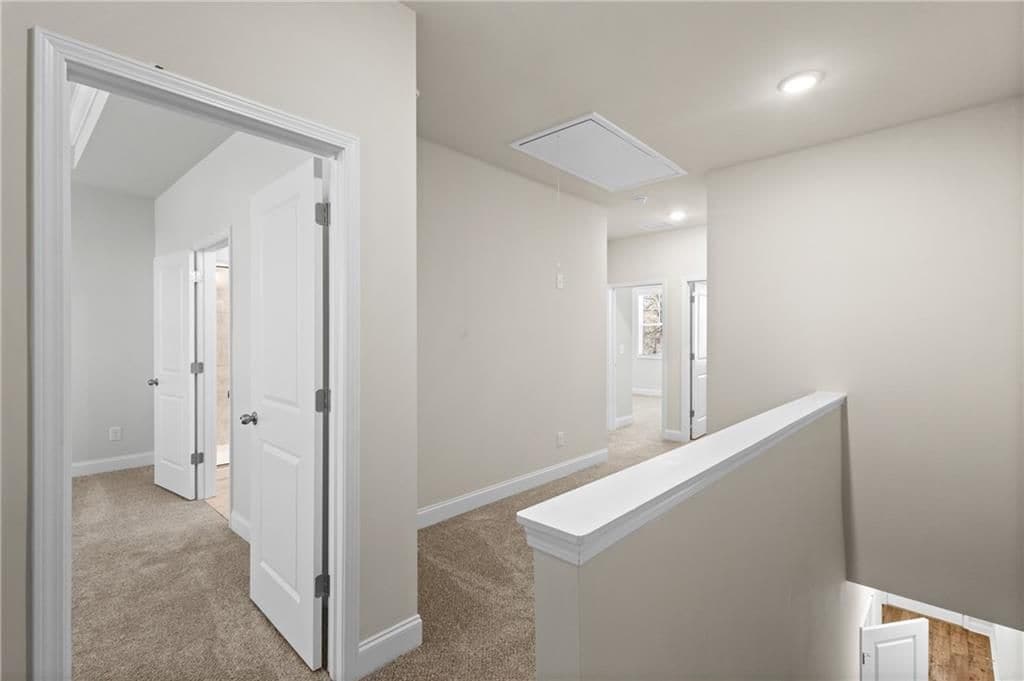 Building Photo - 1230 Ainsworth Alley