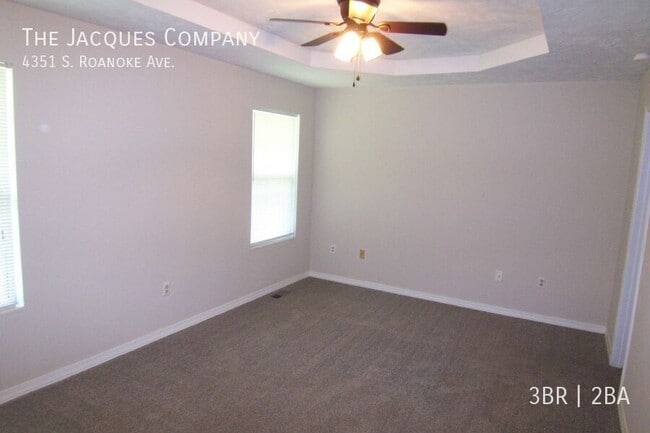 Building Photo - 4351 S Roanoke Ave