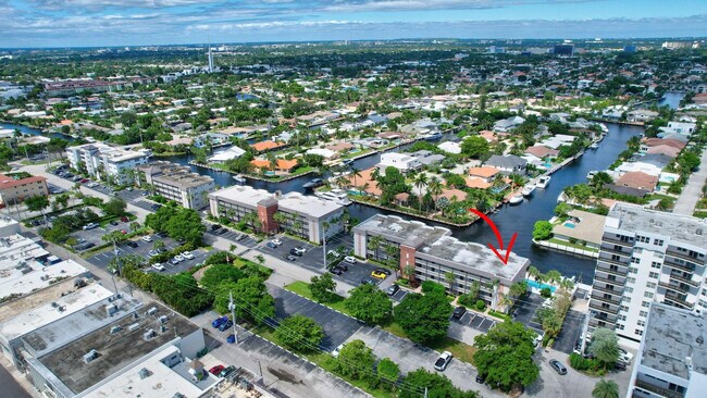 Building Photo - 3121 NE 51st St