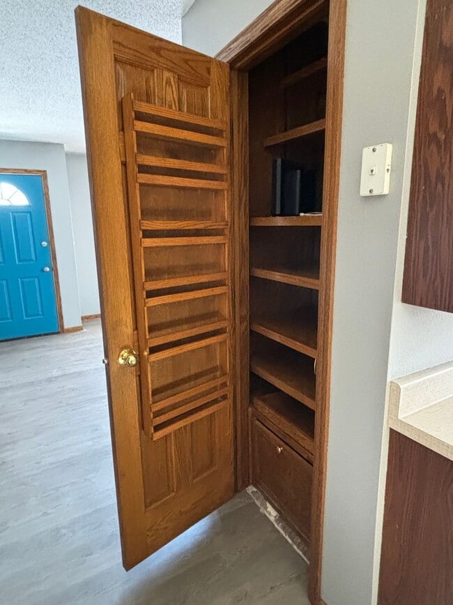 Building Photo - 3 Bedroom Home w/ Garage in Marion, IA