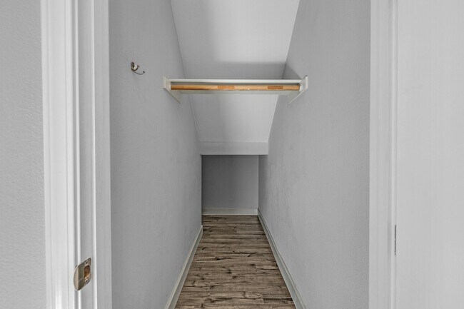 Building Photo - 210 Stratus Common