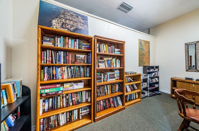 Building Photo - 1682 Seascape Cir