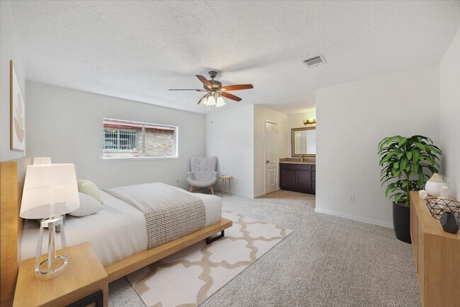 Building Photo - 2739 Amaranth Dr