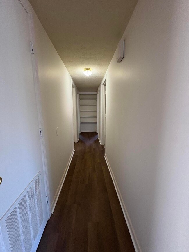 Building Photo - 757 Gatehouse Pl