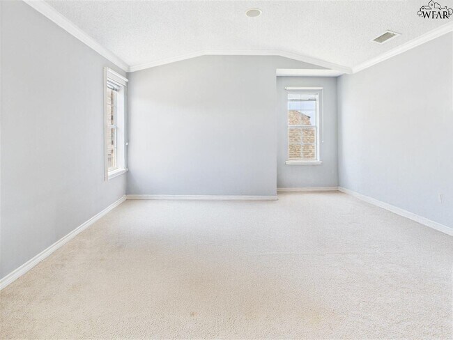 Building Photo - 3504 Rugby Ln