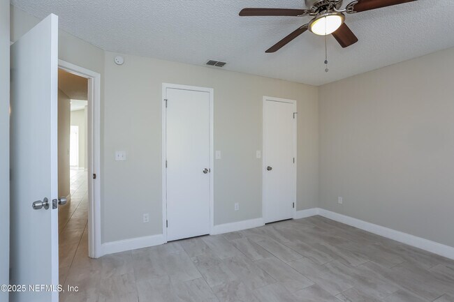 Building Photo - 3550 Caroline Vale Blvd