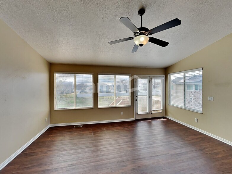 Building Photo - 117 E 1875 N