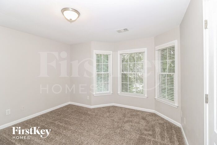 Building Photo - 1557 Grove Arbor Terrace