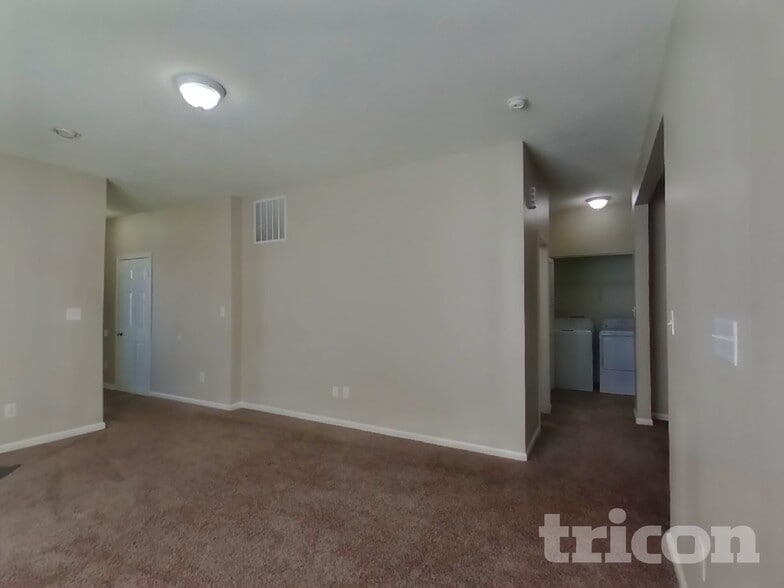 Building Photo - 12675 Old Pond Rd