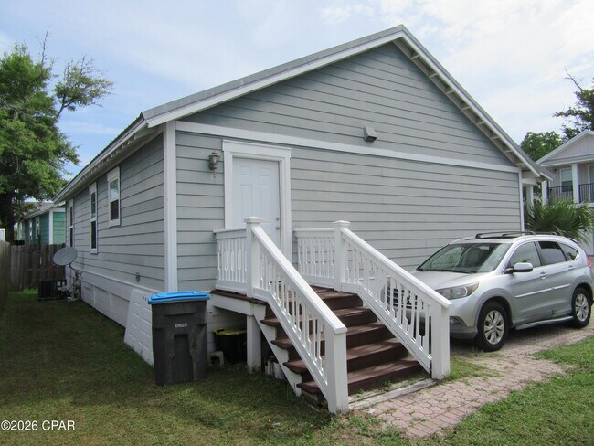 Building Photo - 315 Gabrielle Ln