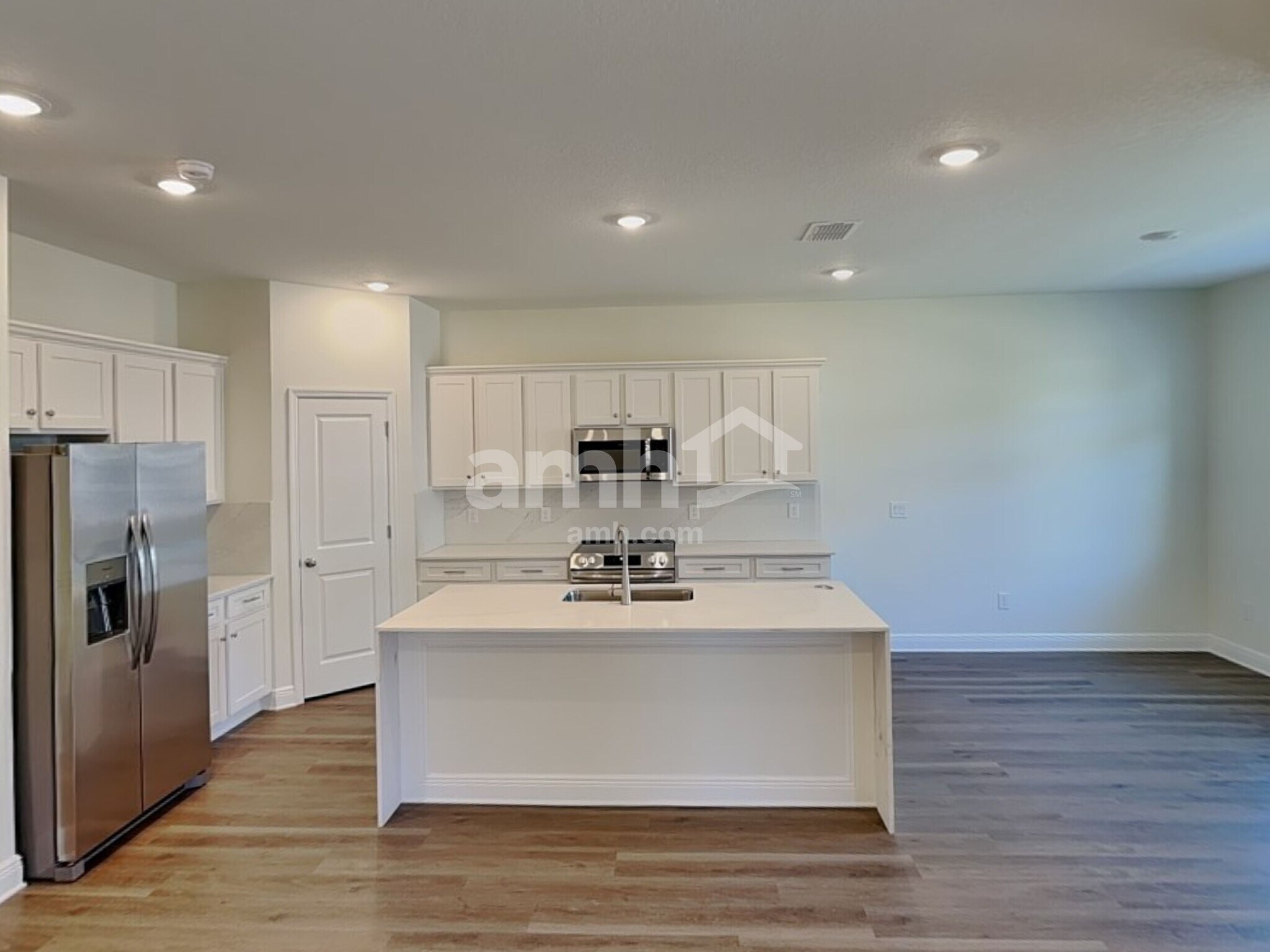 Building Photo - 5932 Pinewood Ests Dr