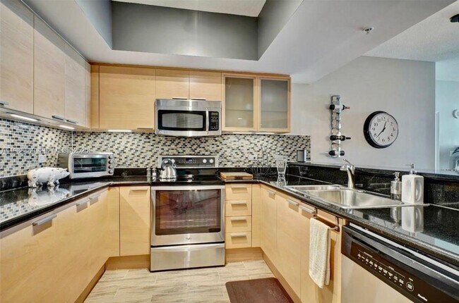 Building Photo - 140 S Dixie Hwy