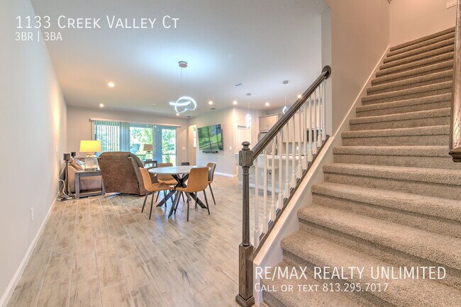 Building Photo - 1133 Crk Vly Ct