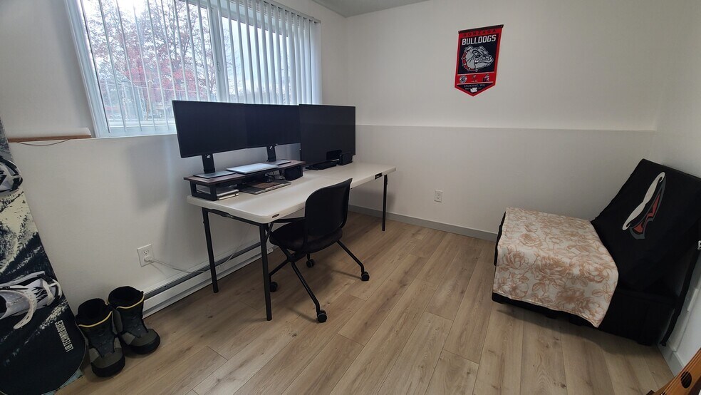 Building Photo - 2404 N Hamilton St