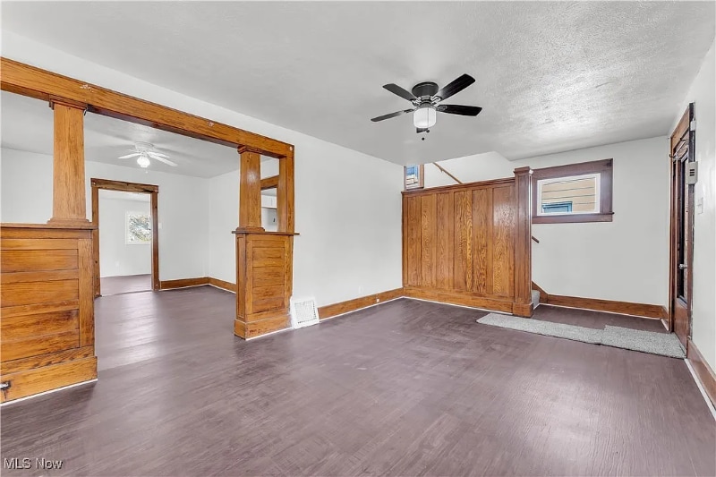 Building Photo - 908 Dayton St