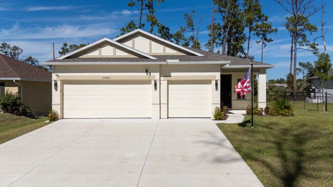 Primary Photo - Move in now with zero deposit! This stunni...