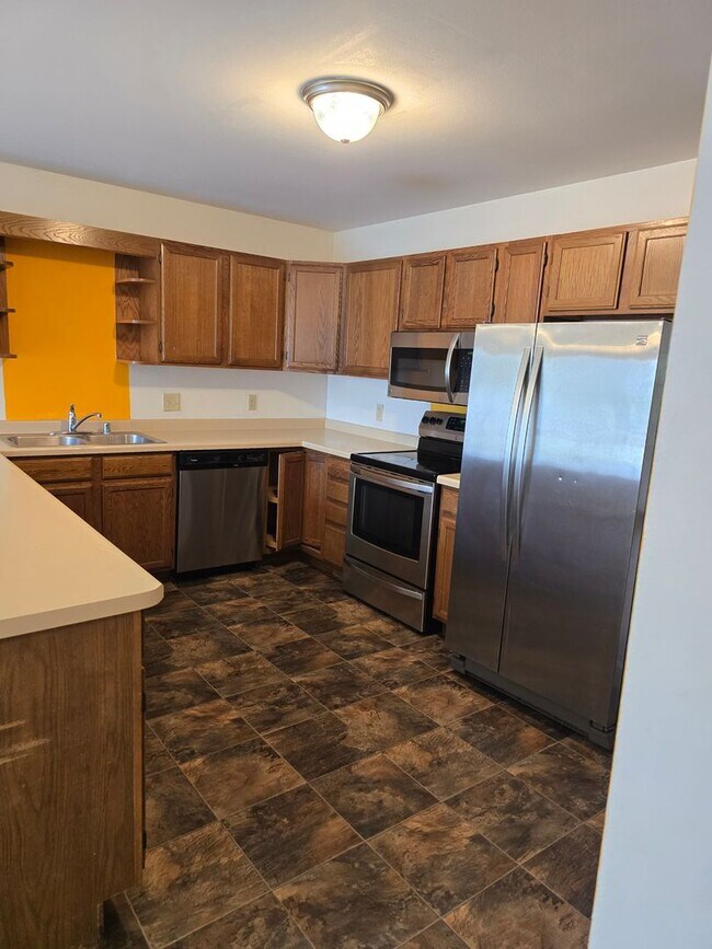 Building Photo - 1627-1629 Rustic Drive