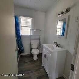 Building Photo - 632 Capital Ave