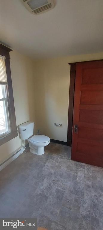 Building Photo - 7318 Woodbine Rd