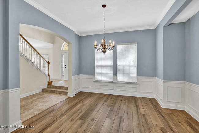 Building Photo - 1761 Highland View Dr