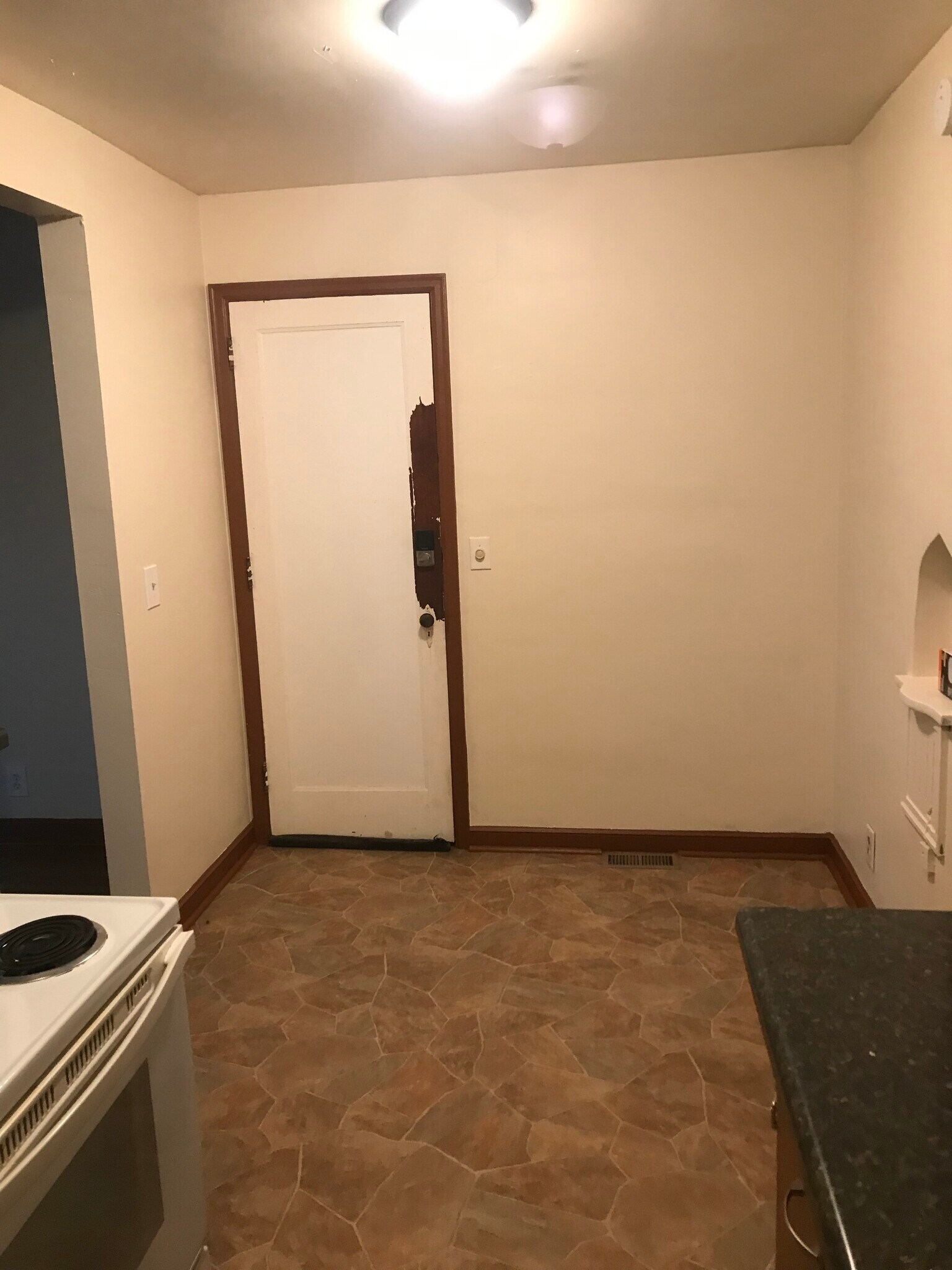 Dining - 221 State St