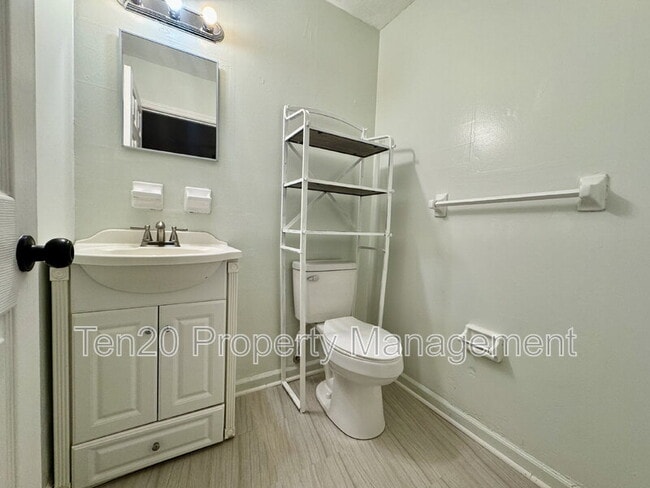 Building Photo - 6732 Playfield Dr