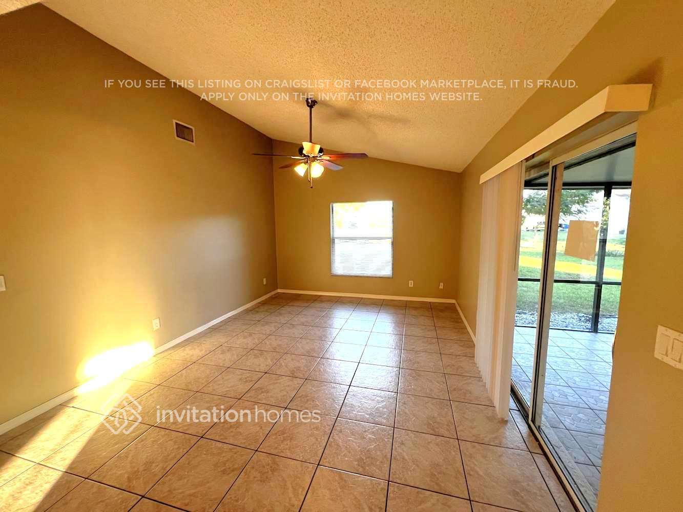 Building Photo - 1649 SE Lorraine St