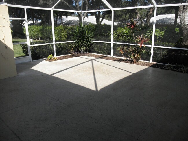 Building Photo - Sun Terrace At The Gardens