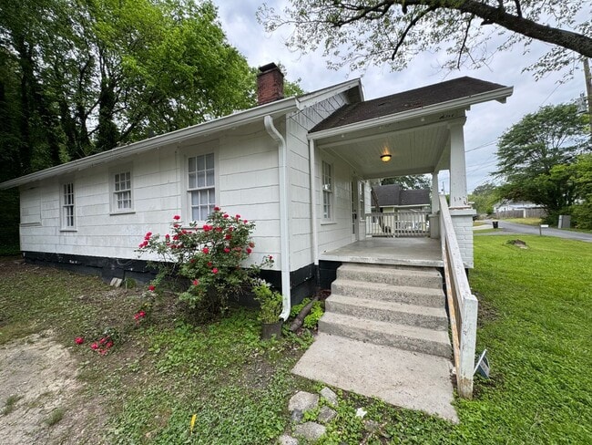 Building Photo - 2/1 House in North Rome- $850