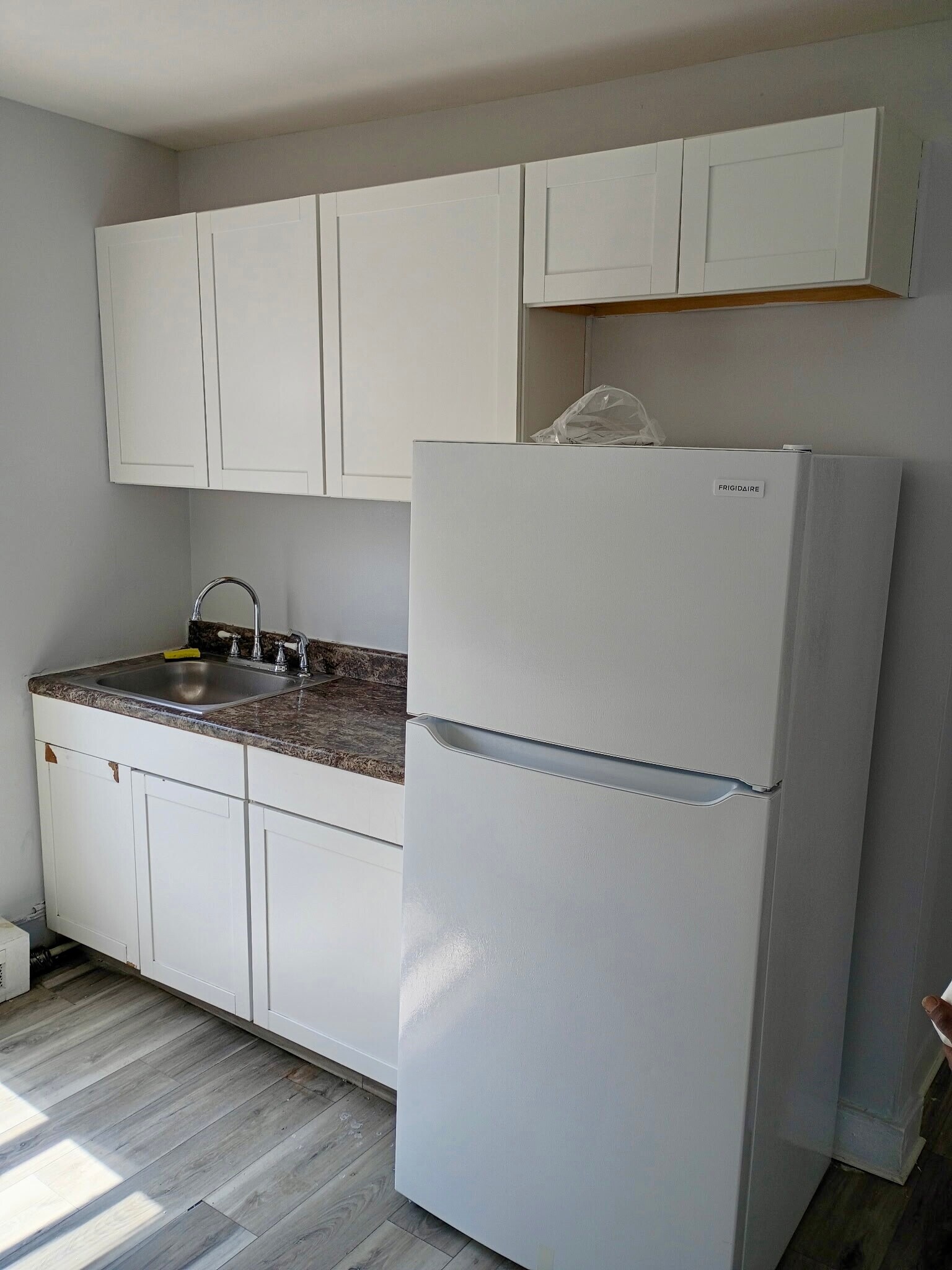 Building Photo - 77 Garden St