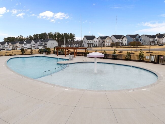 Building Photo - Charming 3BD/2.5BA Located In raleigh NC!!!