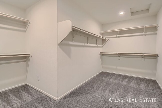 Building Photo - 4452 Sapphire Moon Ave