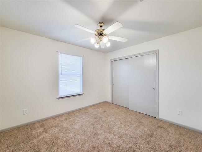 Building Photo - 19022 Yellow Thrush Dr