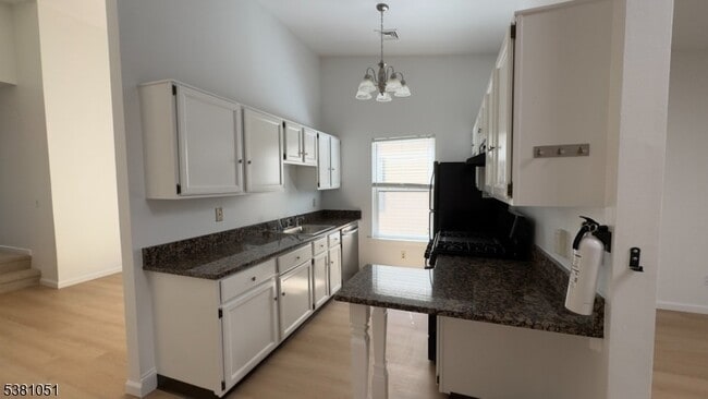 Building Photo - 1714 Spruce Hills Dr