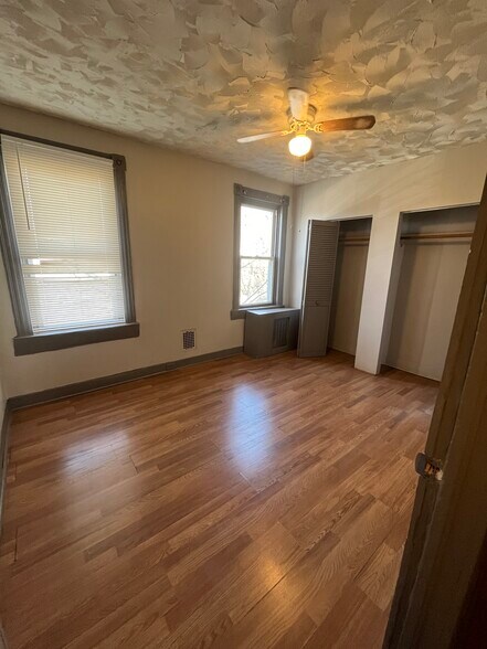 Building Photo - 535 N Streeper St