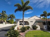 Building Photo - 2 bedroom home in downtown Carlsbad walking distance to the beach