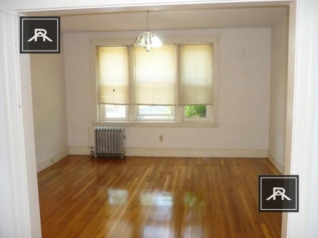 Building Photo - 3 bedroom in Brookline MA 02446