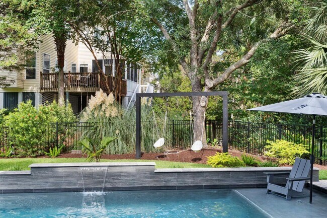 Building Photo - 1353 Black River Dr