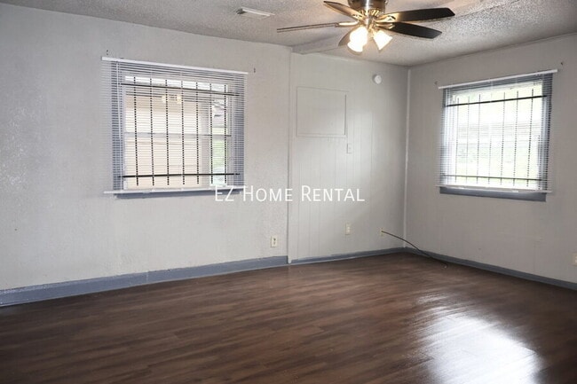 Building Photo - 4609 Dabney St