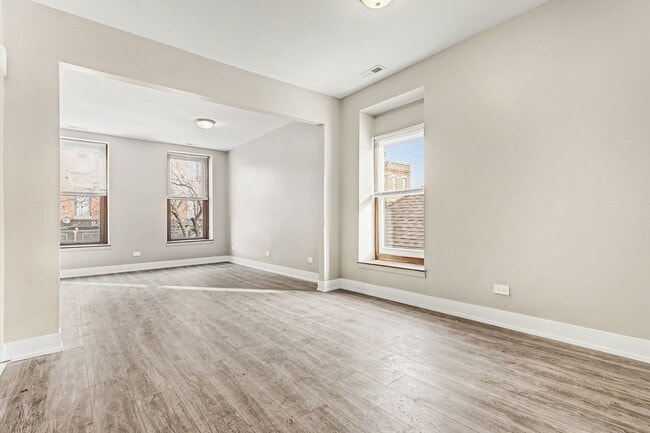 Building Photo - 1503 W Taylor St