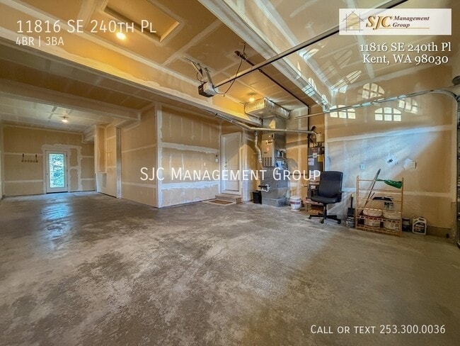 Building Photo - 11816 SE 240th Pl