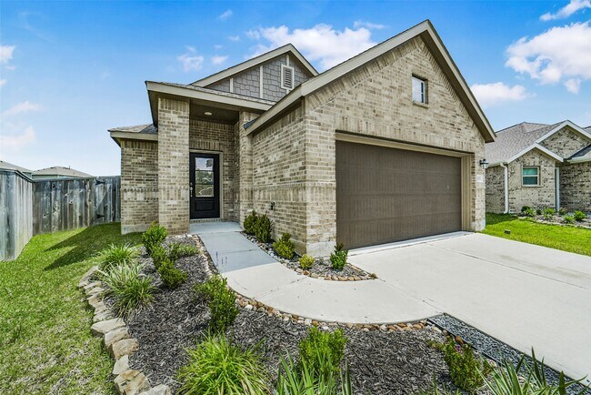 Building Photo - 3003 Halleton Ct.
