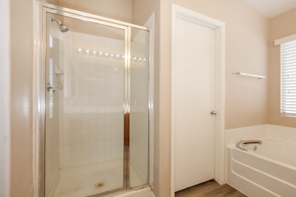 Building Photo - 1842 Falling Tree Ave