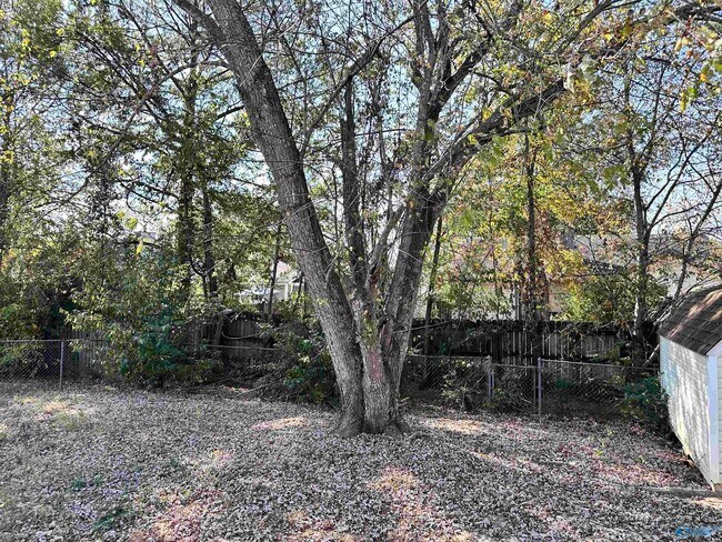 Building Photo - 13908 Creely Dr SW