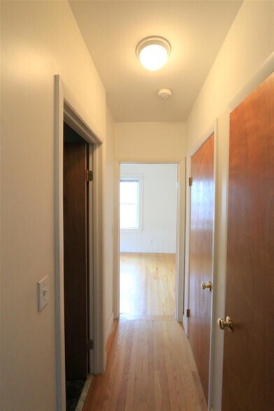 Building Photo - 60 Sacramento St