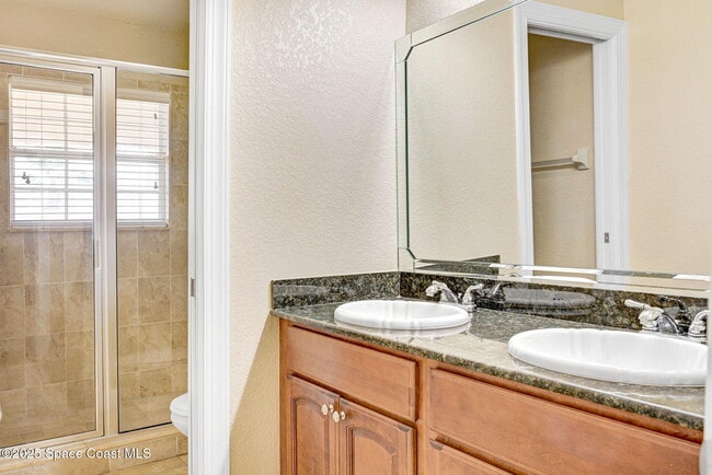 Building Photo - 1795 Noel Pl